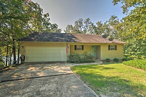 Home on Lake Catherine w/ Dock 9 Mi to Hot Springs