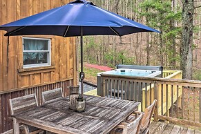 Hendersonville Cabin w/ Hot Tub, Views & Fire Pit!