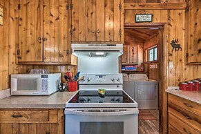 Quiet Retreat w/ Hot Tub - 16 Miles to Ski Apache!