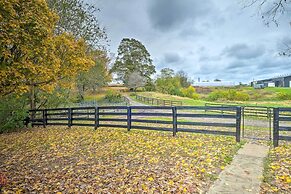 Peaceful Bluegrass Getaway on 10-acre Farm!