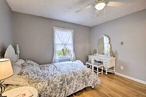 Charming Guesthouse Getaway on 10-acre Farm!