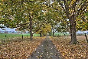 Peaceful Bluegrass Getaway on 10-acre Farm!
