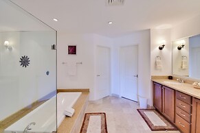 Colorful Paraiso del Mar' Resort Condo w/ Patio!