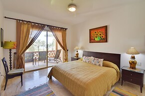 Colorful Paraiso del Mar' Resort Condo w/ Patio!