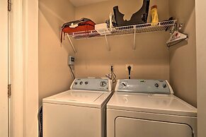 6 Mi to Skiing: Family Poconos Home w Decks!