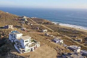 Luxury Ocean-view Villa w/ Pool By Cerritos Beach