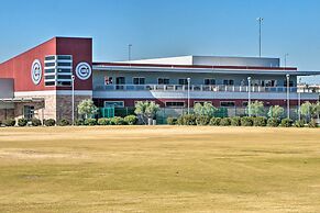 Tempe Family Retreat w/ Patio: Walk to Sloan Park!