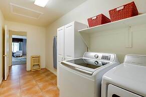 Gorgeous Goodyear Home w/ Pool & Hot Tub!