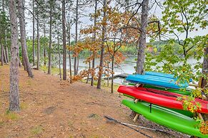 Quiet Retreat on Lake w/ Kayaks, Boats + Bikes!