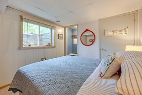 Quiet Retreat on Lake w/ Kayaks, Boats + Bikes!