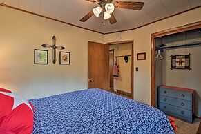 Quiet Retreat on Lake w/ Kayaks, Boats + Bikes!