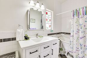 2 Mi to Dtwn: Phoenix Getaway w/ Patio