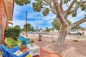 2 Mi to Dtwn: Phoenix Getaway w/ Patio