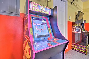 Orlando Area House Near Disney w/ Pool Deck!