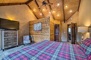 Central Ruidoso Mountain Home w/ Step-free Access!