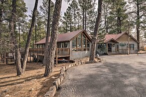 Central Ruidoso Mountain Home w/ Step-free Access!