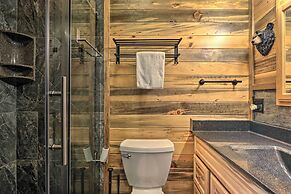 Eclectic Cabin w/ Hot Tub: 1 Mi to Ober Gatlinburg