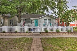 Gulfport Bungalow by Jones Park/beach Access!