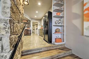 Bright n Breezy Waterfront Lake Granbury Getaway!