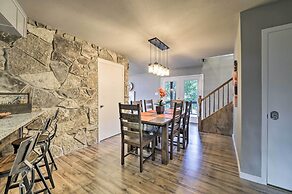 Bright n Breezy Waterfront Lake Granbury Getaway!