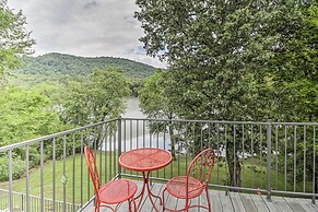 Rubys Landing Cottage w/ Deck & White River Views