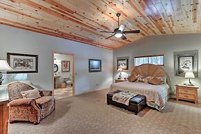 < 3 Mi to Pinetop Country Club: Luxe Cabin w/ Deck