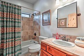 < 3 Mi to Pinetop Country Club: Luxe Cabin w/ Deck