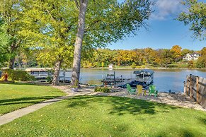 Boat Dock & Backyard: 'rock River Retreat'