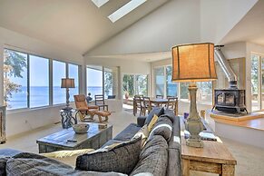 Hike, Bike & Explore: Oceanfront Kingston Getaway