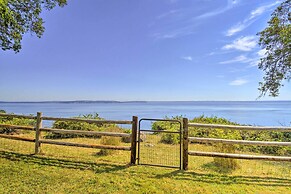 Hike, Bike & Explore: Oceanfront Kingston Getaway