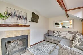 Cozy 'hillside Hideaway' in Wintergreen Resort!