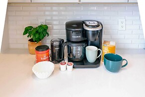 New-build Townhome ~ 6 Mi to Park City!