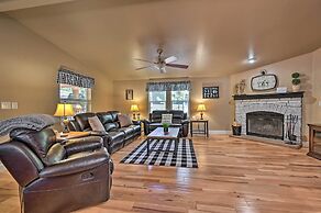 Near Hiking: Munds Park Cabin w/ Deck & Yard