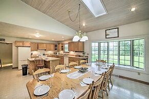 Family-friendly Retreat on Long Noble Lake!