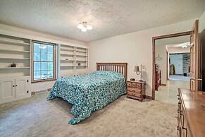 Family-friendly Retreat on Long Noble Lake!