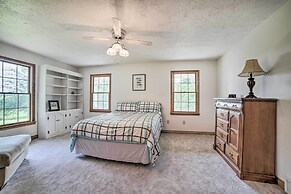 Family-friendly Retreat on Long Noble Lake!