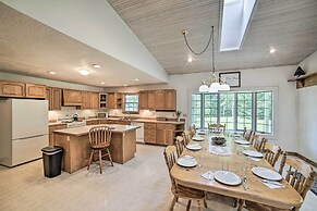 Family-friendly Retreat on Long Noble Lake!