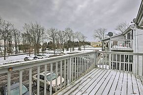 Near Mt Airy Casino: Mount Pocono Condo w/ Balcony