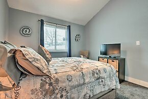 Near Mt Airy Casino: Mount Pocono Condo w/ Balcony