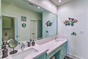 Walk to Ocean: Bright Crystal Beach House w/ Deck!