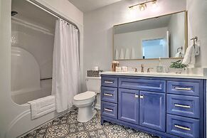 Renovated Dtwn Retreat < 1 Mi to Plaza Park!