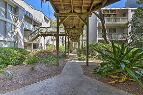 Walk to Coligny Beach Park: Coastal Oasis w/ Pool
