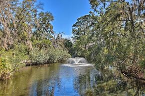 Walk to Coligny Beach Park: Coastal Oasis w/ Pool
