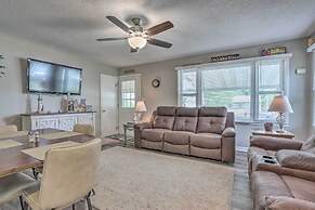 Steps to Lake: Cheerful Camdenton Cottage!