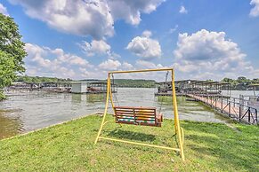 Steps to Lake: Cheerful Camdenton Cottage!