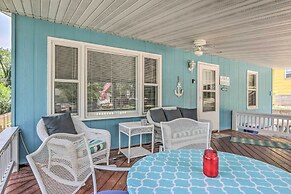 Steps to Lake: Cheerful Camdenton Cottage!