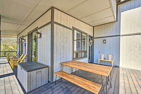 Mtn Views & Gas Fire Pit: Luxe Pine Escape!