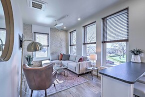 Sleek, Newly Updated Downtown San Marcos Apt!