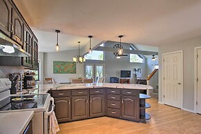 Modern Show Low Retreat w/ Deck & Mtn Views!