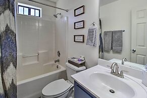 Modern Show Low Retreat w/ Deck & Mtn Views!